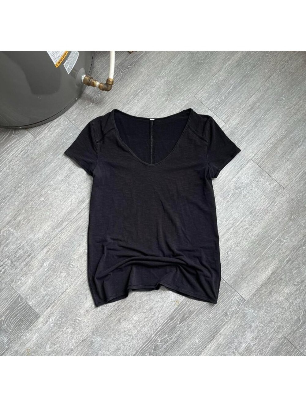 Black Lululemon Workout / Activewear / Gym T-Shirt / Top (Fits Women’s Size 10)